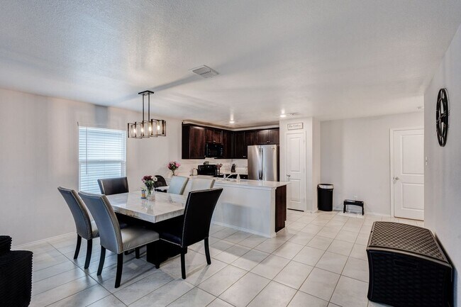 Photo - 5504 Rockrose Ln