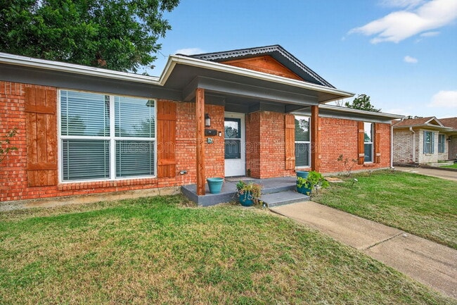 Photo - 112 S Wood Ave