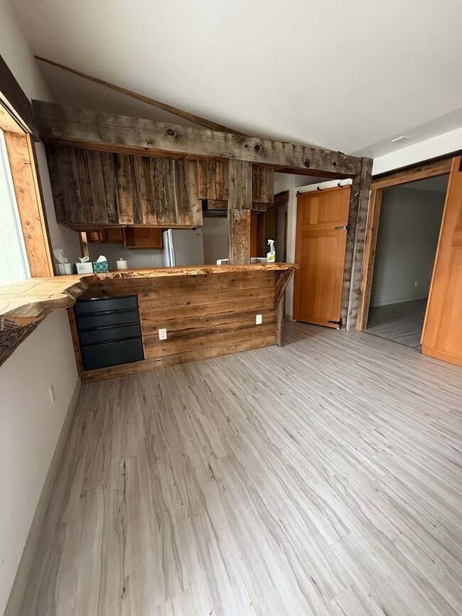 Building Photo - 54 HWY 59 Unit Lower