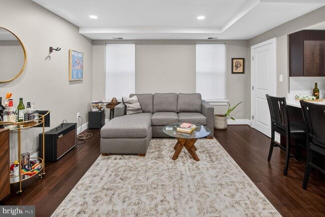 Photo - 1461 Girard St NW Unidad 100