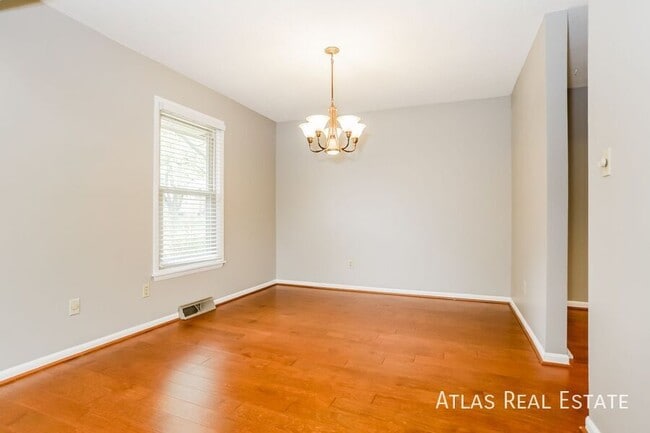 Photo - 2312 NE 72nd Terrace