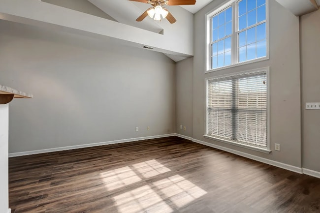 Photo - 1032 Wildwood Dr