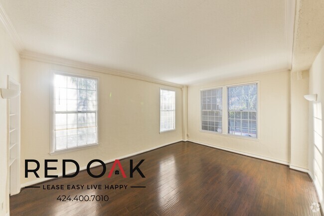 Building Photo - Spacious and inviting Two Bedroom with Loa... Unit 413 Rental