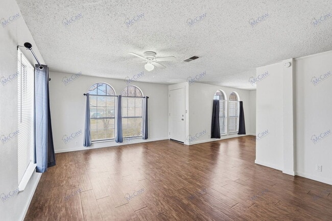 Photo - 14614 Seminole Dr