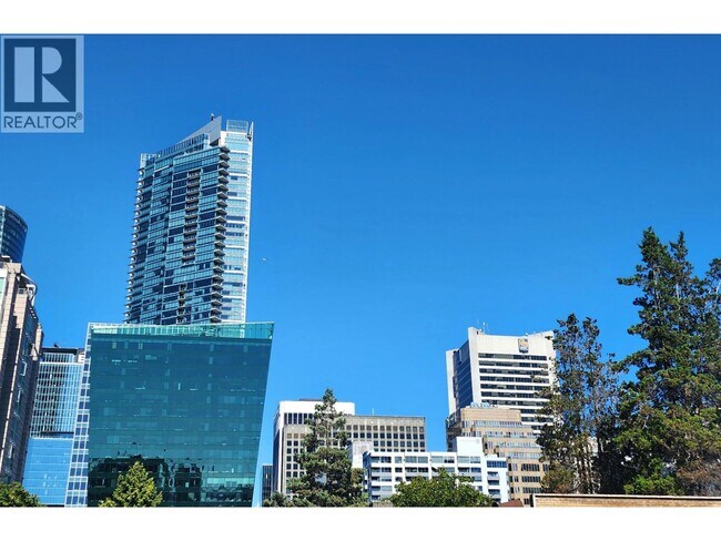 Photo - 921 Thurlow St Unit 204