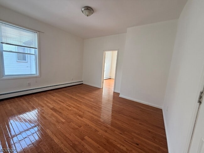 Photo - 403 S Clinton St