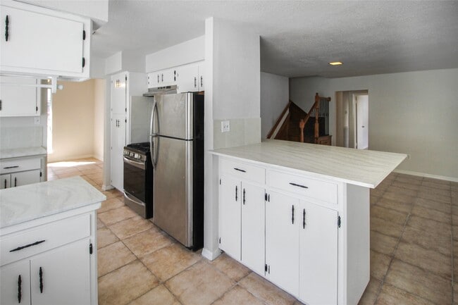 Photo - 10322 Nold Dr