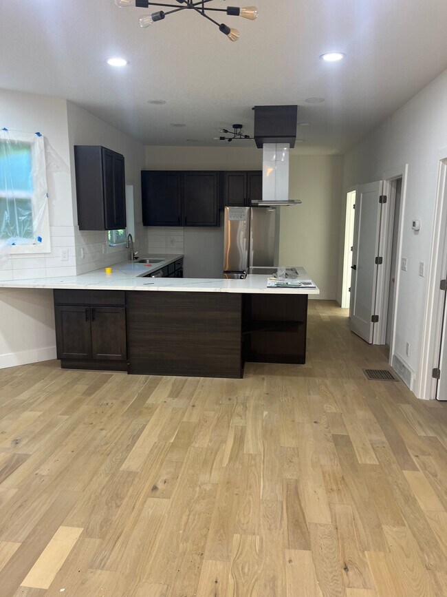 Photo - 636 NE Prescott St