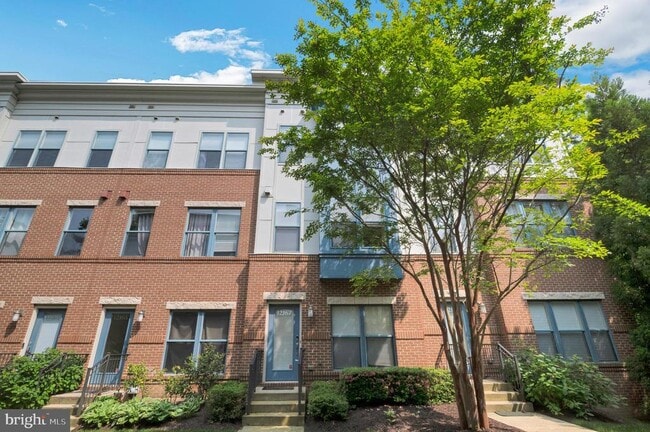 Building Photo - 12167 Waveland St Rental
