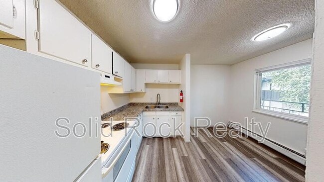 Photo - 1411 S Corona Ave Unit 11