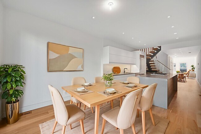 Photo - 122 Jefferson St