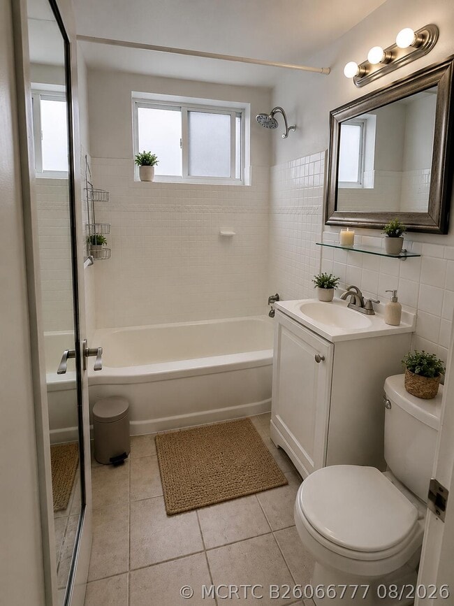 Photo - 7424 Byron Ave Unit 4B