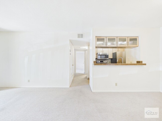 Photo - Two Bedroom Second Level Condo Available Now! Unidad 1405