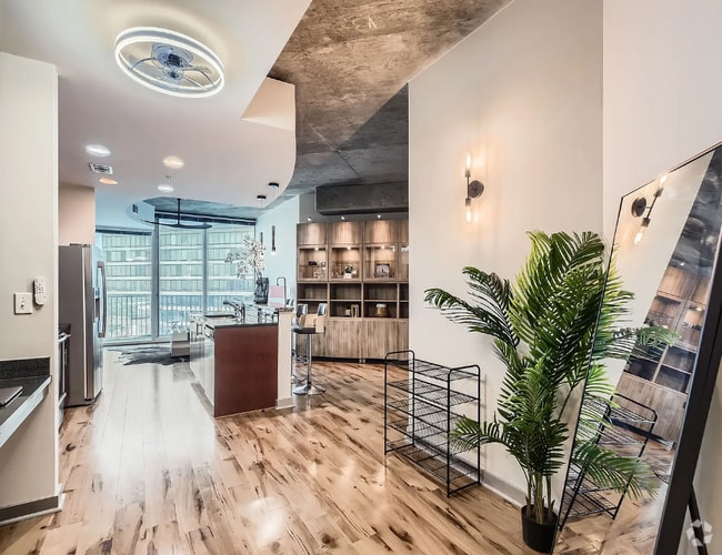 Building Photo - 400 W Peachtree St NW Rental
