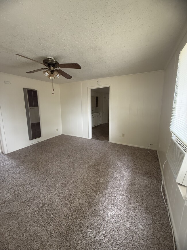 Photo - 3495 Country Club Rd