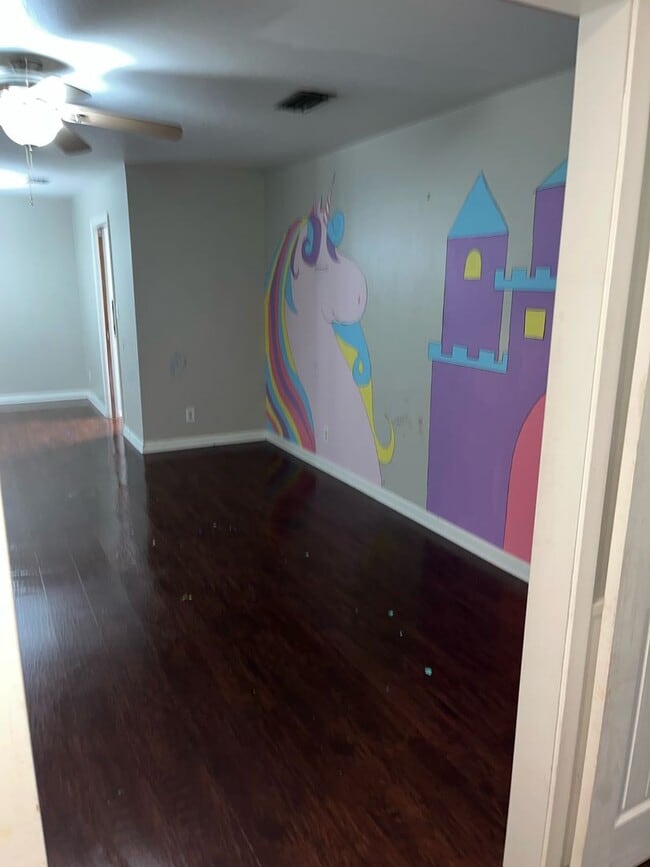 Photo - 1030 Manor Pl