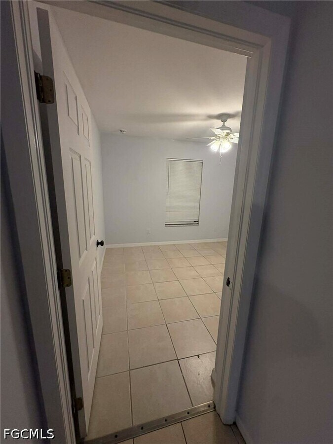 Photo - 1002 W 12th St