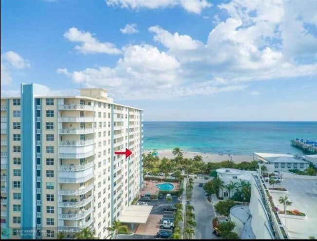 Building Photo - 305 N Pompano Beach Blvd Unit 706