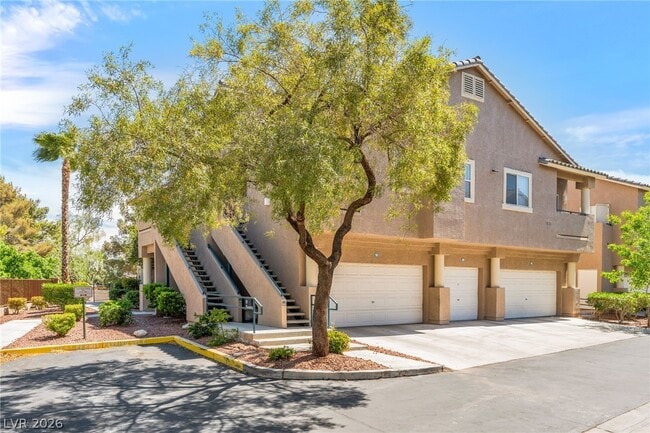 Photo - 2000 Quartz Cliff St Unidad 106