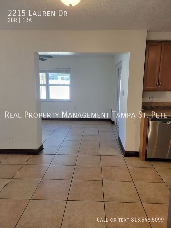 Photo - 2215 Lauren Dr