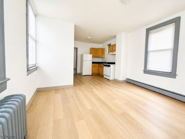 840 Mt Prospect Ave