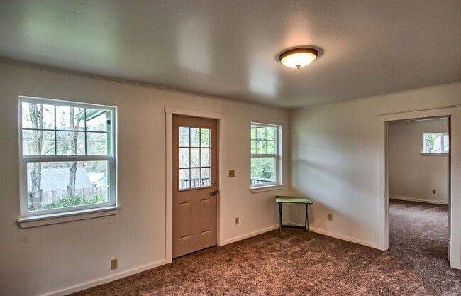 Photo - 150 Court St