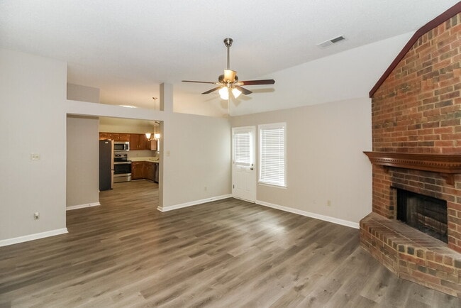 Photo - 4371 Bunker Hill Dr