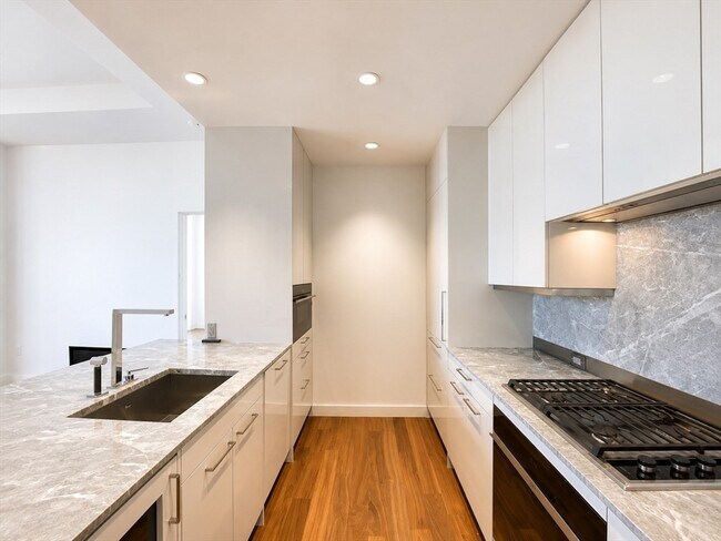 Photo - 1 Dalton St Unit 3608