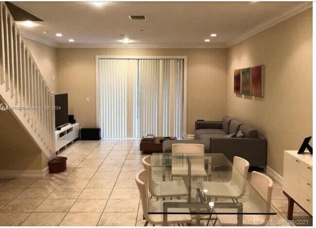 Photo - 4310 Vineyard Cir