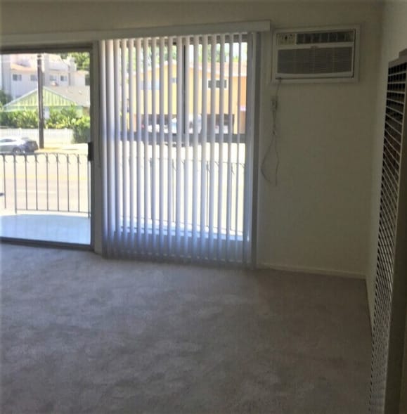14716 Magnolia Blvd