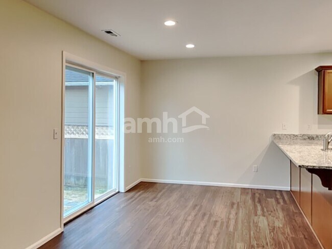 Photo - 6640 Sarazen St SE