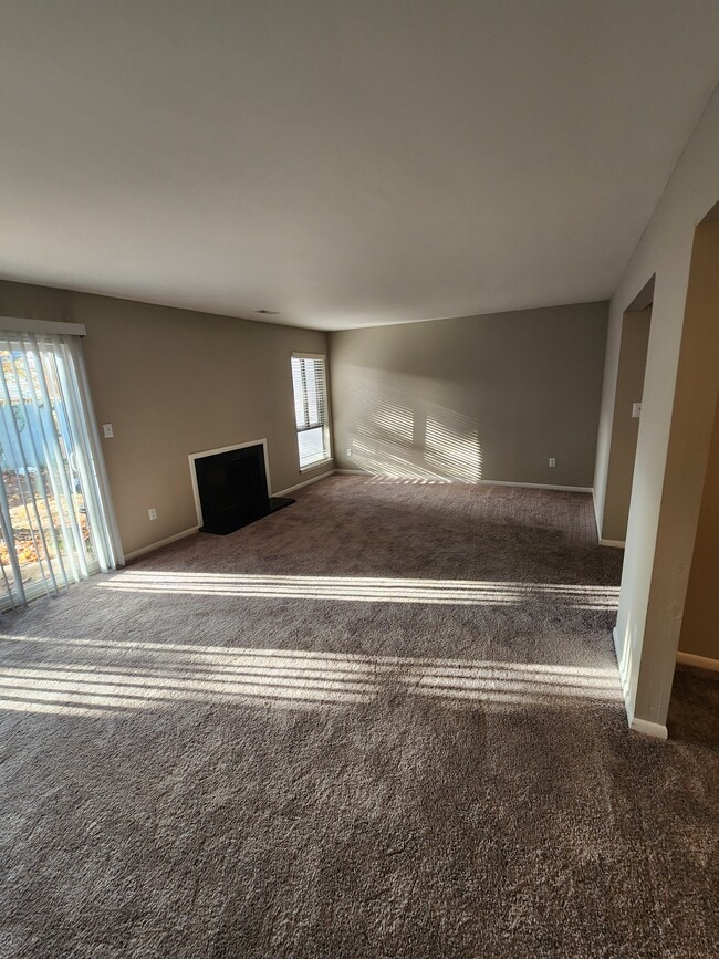 Willow Oaks Apartments For Rent in Hampton, VA