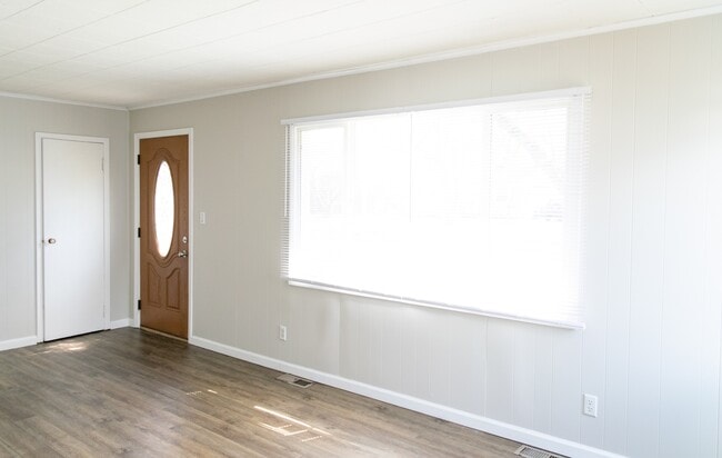 Photo - 2373 Vale Dr