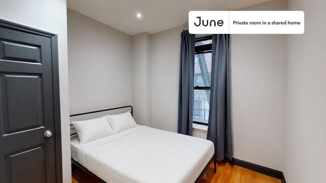 Building Photo - Room in Shared 3 bed/1 bath home in Upper West Side
