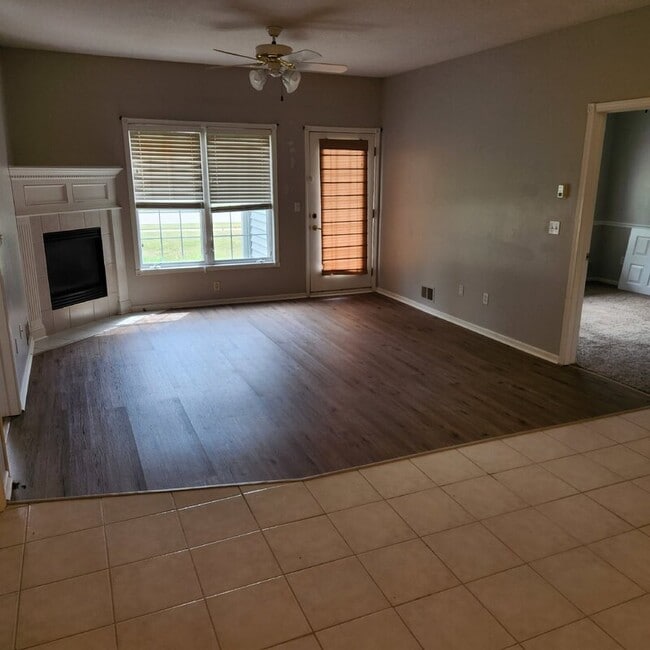 Photo - 1335 SE Florence Dr Unidad Apt 302