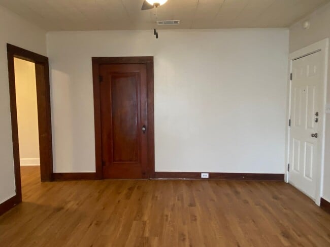 Photo - CUTE 2 BEDROOM