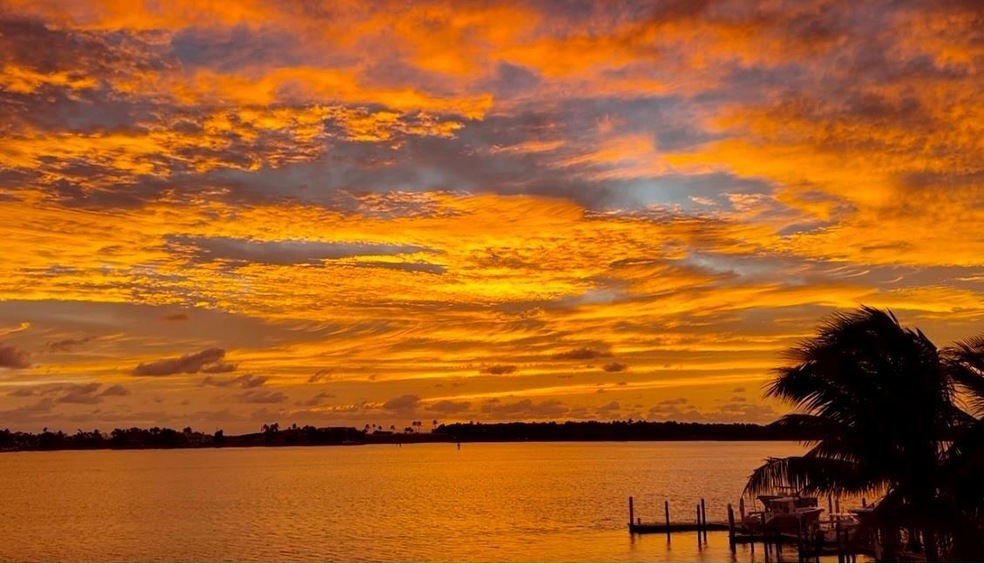 Photo - 16385 Biscayne Blvd