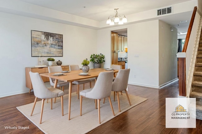 Photo - 3 Bedroom Townhouse with Bonus Loft/Office