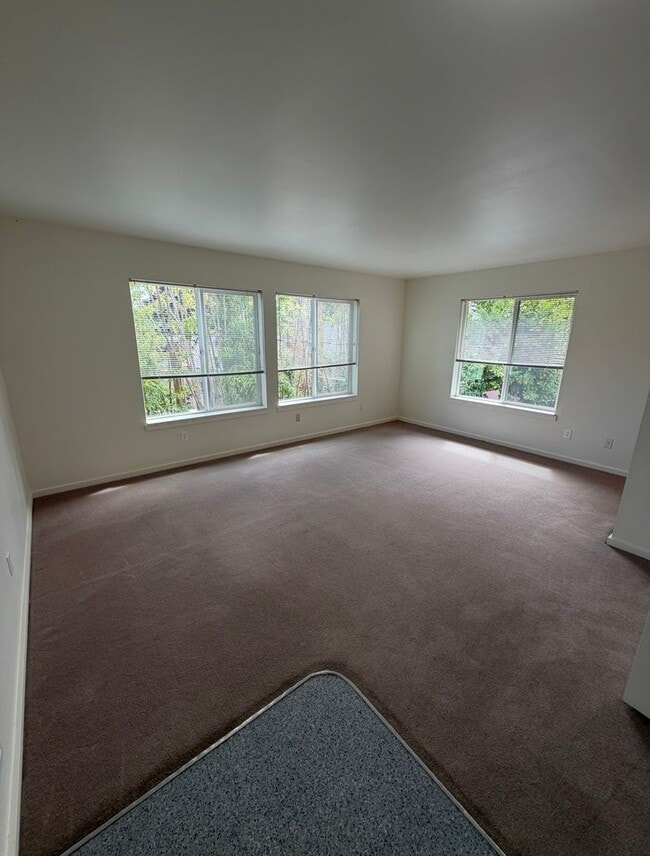 Photo - (560) 21st Street Duplex - 2 Bedroom / 2 Bathroom Unit 539