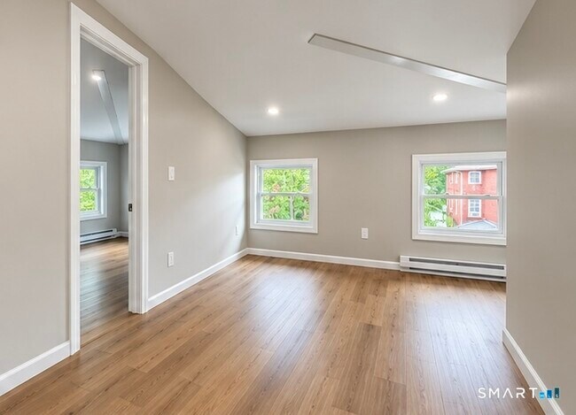Photo - 206 Jefferson St Unit 3
