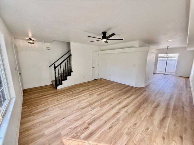 Photo - Remodeled 3-BR Lexington Townhome - End Unit