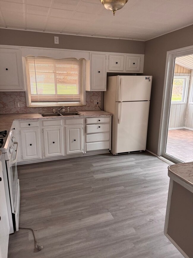 Photo - 1047 Hamilton Ave