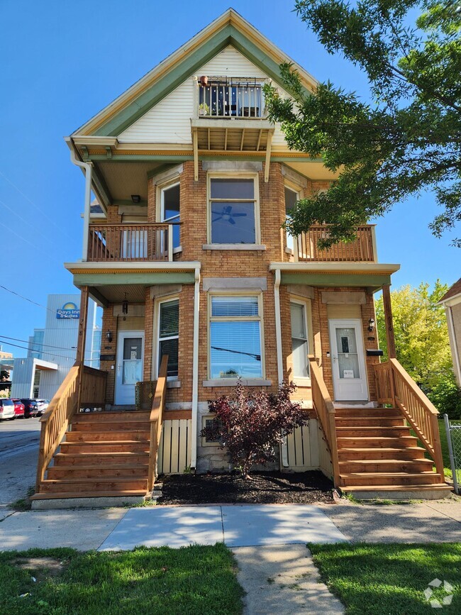 Building Photo - 516 W Vine St Rental