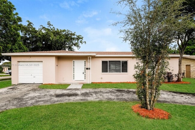 Building Photo - 6621 Pebble Beach Rental