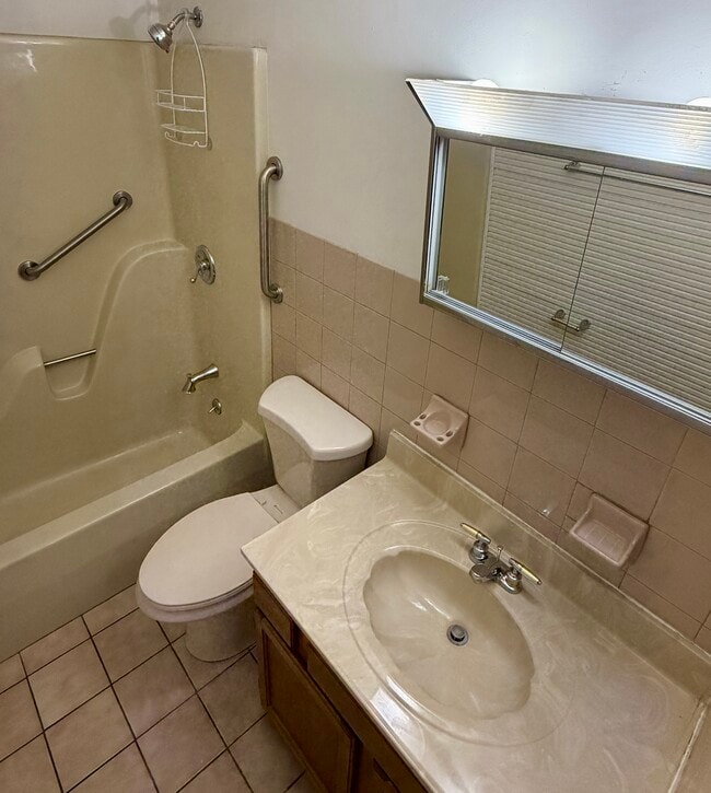 Photo - 114 Clearwater Ct Unit 114 Clearwater Ct