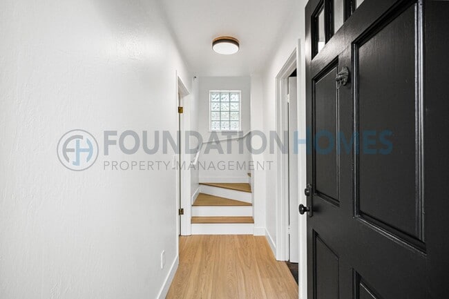 Photo - 232 Miller Ave