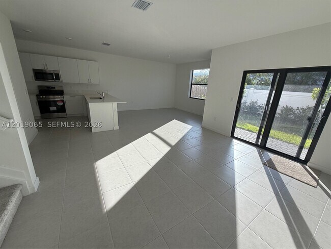 Photo - 4957 Oakmont Dr