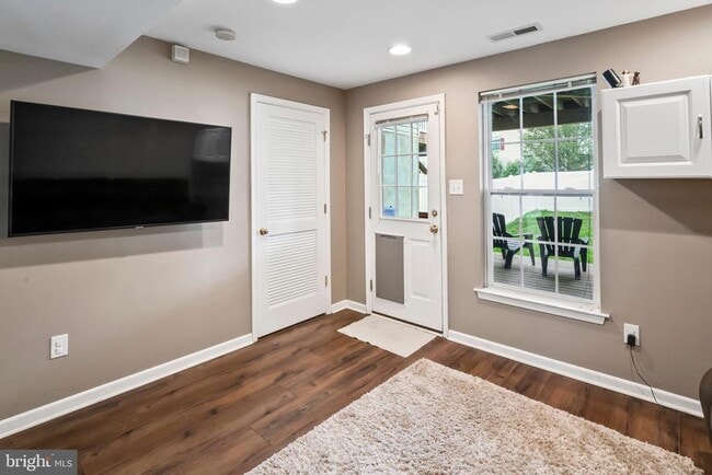 Photo - 139 South Ave