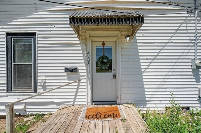 Photo - Adorable and Cozy 3 Bedroom!