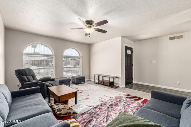 Photo - 2502 E Malibu Dr